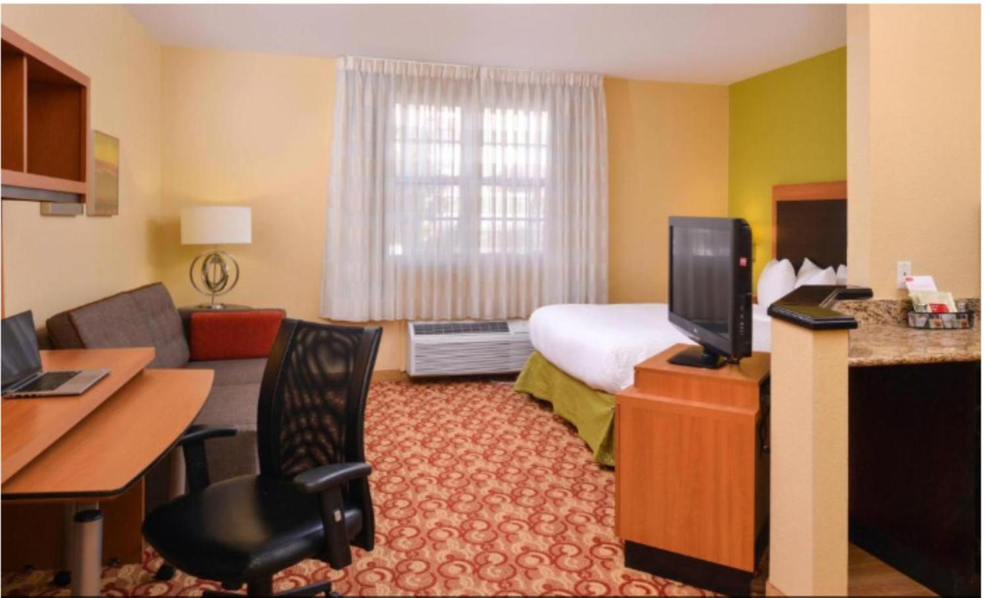 Candlewood Suites Miami - Doral By Ihg Tamiami Extérieur photo